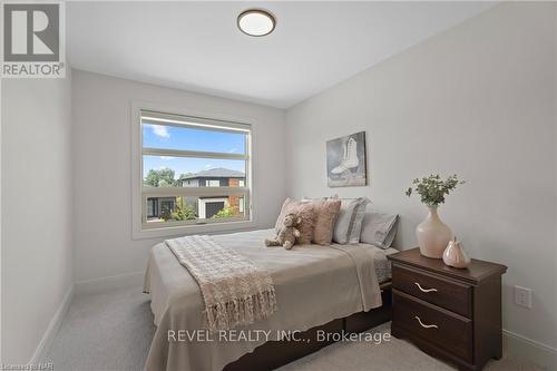 77 Kensington Street, Welland, ON - Indoor Photo Showing Bedroom