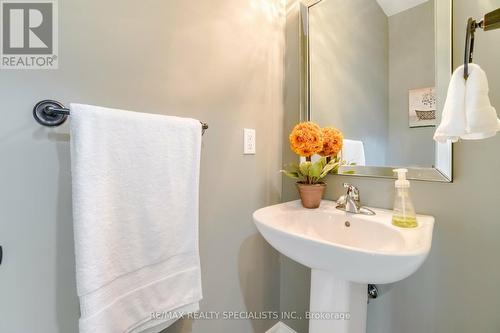 79 Padua Crescent, Hamilton (Stoney Creek), ON - Indoor Photo Showing Bathroom