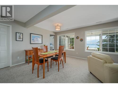 1290 Menu Road, West Kelowna, BC - Indoor Photo Showing Dining Room