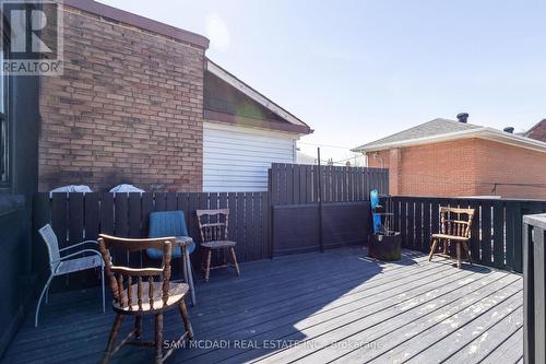 1212 Dufferin Street, Toronto (Dovercourt-Wallace Emerson-Junction), ON 