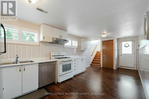 124 Firgrove Crescent, Toronto (Glenfield-Jane Heights), ON - Indoor Photo Showing Kitchen With Double Sink