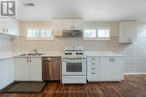 124 Firgrove Crescent, Toronto (Glenfield-Jane Heights), ON - Indoor Photo Showing Kitchen With Double Sink