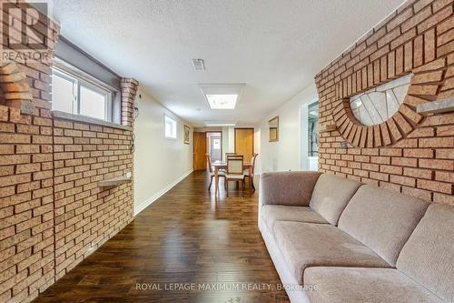 124 Firgrove Crescent, Toronto (Glenfield-Jane Heights), ON - Indoor Photo Showing Living Room