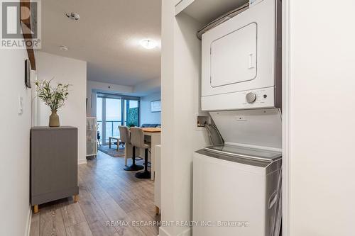 B717 - 3200 Dakota Common, Burlington (Alton), ON - Indoor Photo Showing Laundry Room