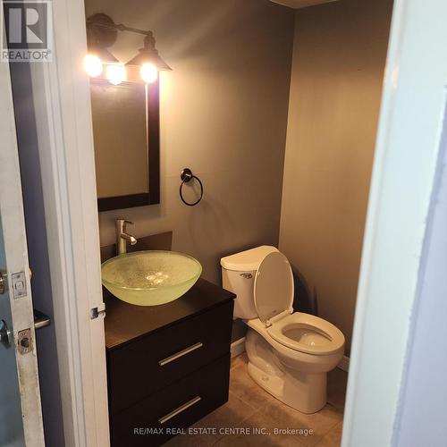 307 - 65 Silvercreek Parkway N, Guelph, ON - Indoor Photo Showing Bathroom