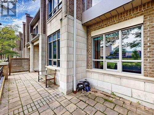 105 - 388 Prince Of Wales Drive, Mississauga (City Centre), ON - Outdoor