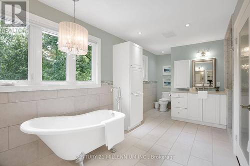 1446 Durham Street, Oakville (Eastlake), ON - Indoor Photo Showing Bathroom