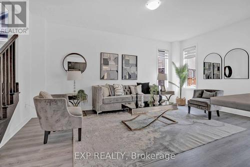 120 West Oak Trail, Barrie (Painswick South), ON - Indoor Photo Showing Living Room