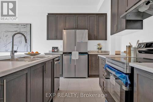 120 West Oak Trail, Barrie (Painswick South), ON - Indoor Photo Showing Kitchen With Stainless Steel Kitchen With Double Sink With Upgraded Kitchen