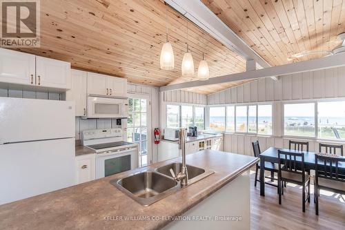 1486 Tiny Beaches Road N, Tiny, ON - Indoor Photo Showing Kitchen With Double Sink