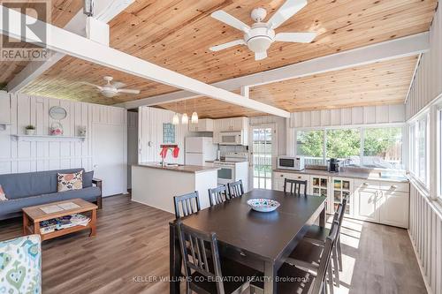 1486 Tiny Beaches Road N, Tiny, ON - Indoor Photo Showing Dining Room