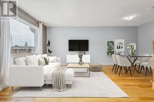 4016 Donnic Drive, Burlington (Alton), ON - Indoor Photo Showing Living Room