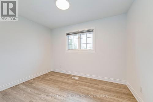 615 Cumberland Avenue E, Burlington (Appleby), ON - Indoor Photo Showing Other Room