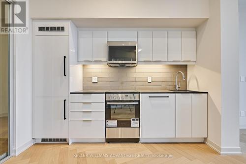 1011 - 90 Glen Everest Road, Toronto (Birchcliffe-Cliffside), ON - Indoor Photo Showing Kitchen