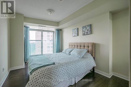 2225 - 238 Bonis Avenue, Toronto (Tam O'Shanter-Sullivan), ON - Indoor Photo Showing Bedroom