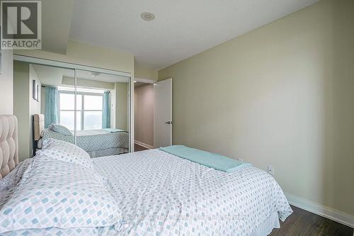 2225 - 238 Bonis Avenue, Toronto (Tam O'Shanter-Sullivan), ON - Indoor Photo Showing Bedroom