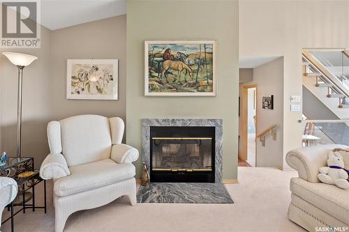 936 Saskatchewan Crescent E, Saskatoon, SK - Indoor Photo Showing Living Room With Fireplace