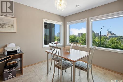 936 Saskatchewan Crescent E, Saskatoon, SK - Indoor Photo Showing Dining Room