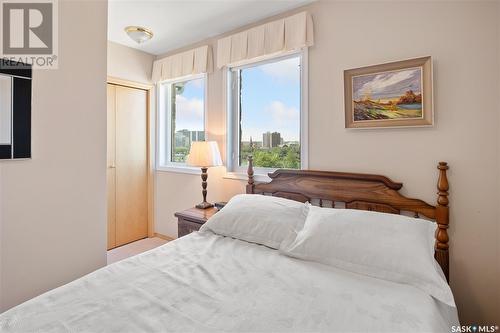 936 Saskatchewan Crescent E, Saskatoon, SK - Indoor Photo Showing Bedroom