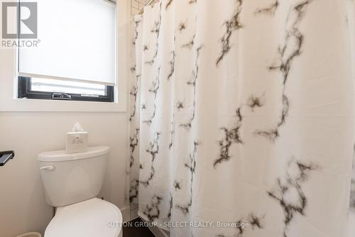 33 - 1820 Canvas Way, London, ON - Indoor Photo Showing Bathroom