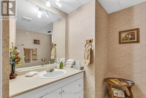 3115 Meyers Road S, Hamilton Township (Baltimore), ON - Indoor Photo Showing Bathroom