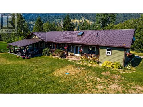 26 Byers Road, Cherryville, BC - Outdoor