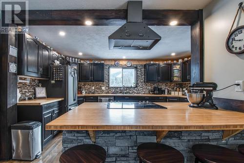 26 Byers Road, Cherryville, BC - Indoor Photo Showing Kitchen