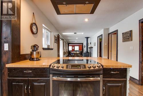 26 Byers Road, Cherryville, BC - Indoor Photo Showing Kitchen