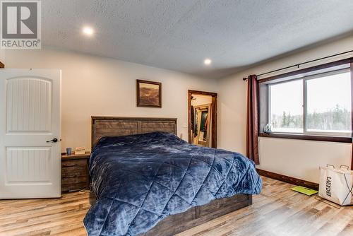 26 Byers Road, Cherryville, BC - Indoor Photo Showing Bedroom