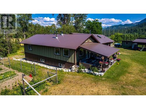 26 Byers Road, Cherryville, BC - Outdoor