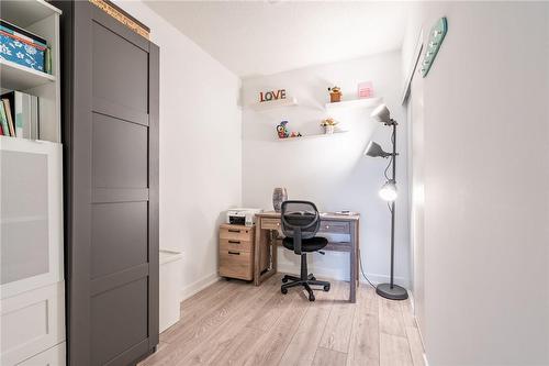 3200 Dakota Common|Unit #B717, Burlington, ON - Indoor Photo Showing Other Room