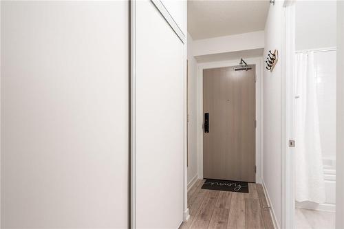 3200 Dakota Common|Unit #B717, Burlington, ON - Indoor