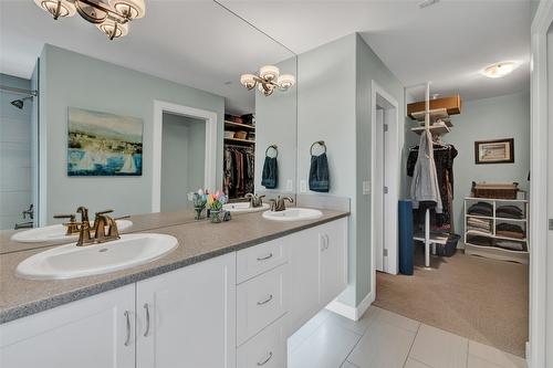 3531 Redecopp Road, Lake Country, BC - Indoor Photo Showing Bathroom