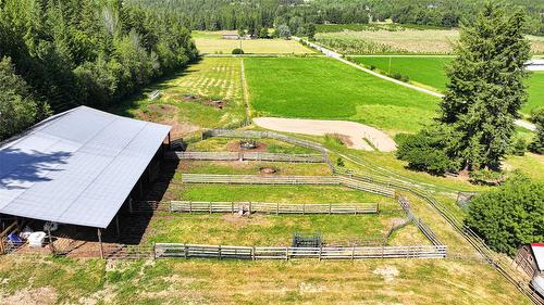 2990 50 Street, Salmon Arm, BC - Outdoor