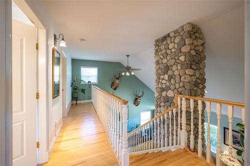 2990 50 Street, Salmon Arm, BC - Indoor Photo Showing Other Room