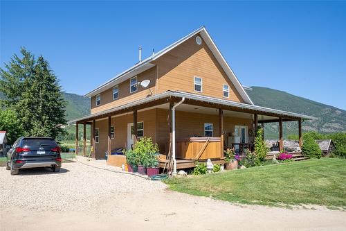 2990 50 Street, Salmon Arm, BC - Outdoor With Deck Patio Veranda