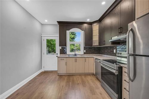 55 Douglas Avenue, Hamilton, ON - Indoor Photo Showing Kitchen With Upgraded Kitchen