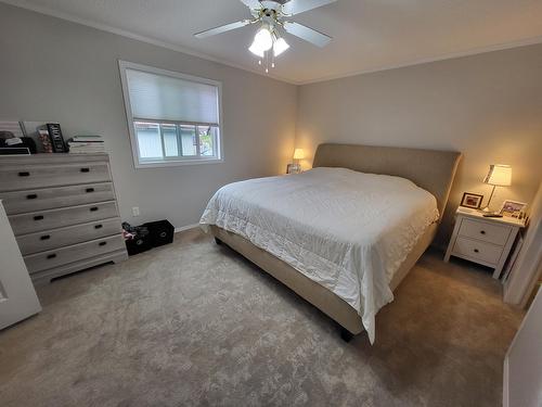 424 Bickford Drive, Elkford, BC - Indoor Photo Showing Bedroom