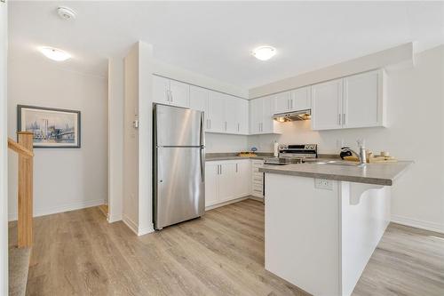 13 Roxanne Drive|Unit #121, Hamilton, ON - Indoor Photo Showing Kitchen With Stainless Steel Kitchen