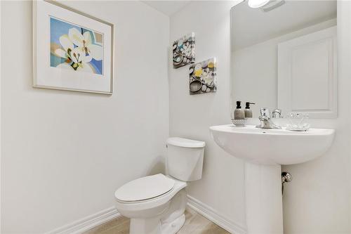 13 Roxanne Drive|Unit #121, Hamilton, ON - Indoor Photo Showing Bathroom