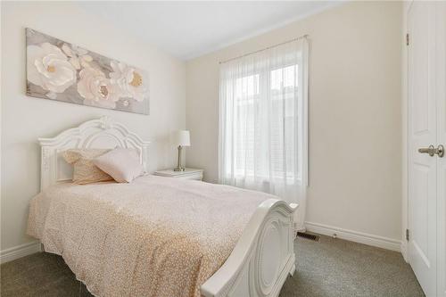 13 Roxanne Drive|Unit #121, Hamilton, ON - Indoor Photo Showing Bedroom