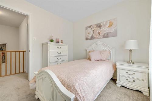 13 Roxanne Drive|Unit #121, Hamilton, ON - Indoor Photo Showing Bedroom