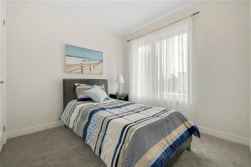 13 Roxanne Drive|Unit #121, Hamilton, ON - Indoor Photo Showing Bedroom