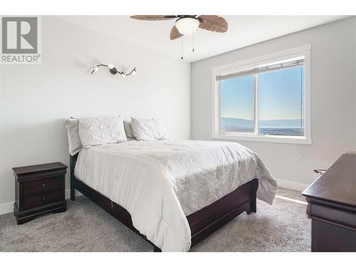 1525 Tower Ranch Drive, Kelowna, BC - Indoor Photo Showing Bedroom