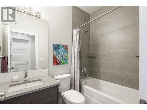 1525 Tower Ranch Drive, Kelowna, BC - Indoor Photo Showing Bathroom