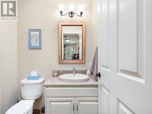 996 Galiano Road, Vernon, BC - Indoor Photo Showing Bathroom