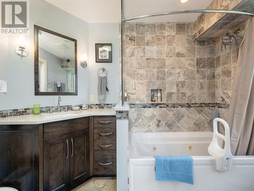 996 Galiano Road, Vernon, BC - Indoor Photo Showing Bathroom