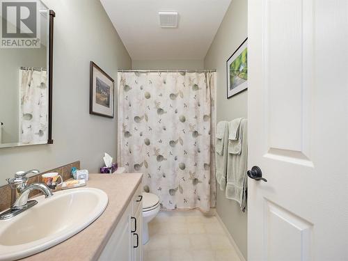 996 Galiano Road, Vernon, BC - Indoor Photo Showing Bathroom