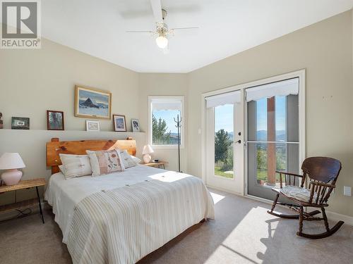 996 Galiano Road, Vernon, BC - Indoor Photo Showing Bedroom