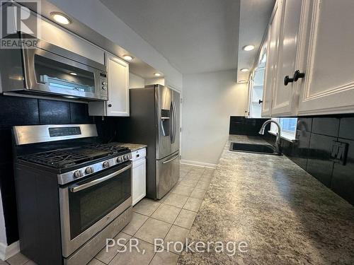 245 Dawn Drive, London, ON - Indoor Photo Showing Kitchen